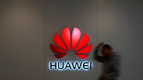 Канада арестува дъщерята на основателя на Huawei по искане на САЩ