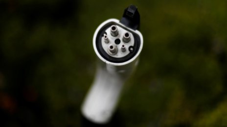 Енергийните компании от Източна Европа обръщат поглед към електромобилите