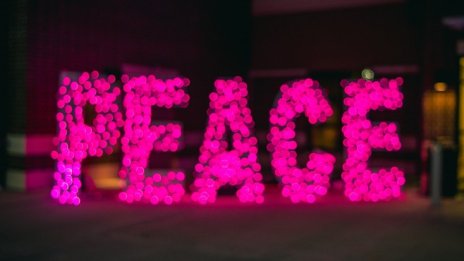 Неутрална ли? Колко неутрална може да е Украйна?