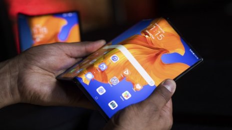 Huawei прави втори опит на пазара на сгъваемите телефони