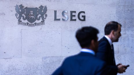 Финансовите данни от Лондонската фондова борса влизат в ChatGPT