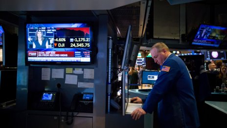 S&P 500 продължава губещата си серия и в началото на седмицата