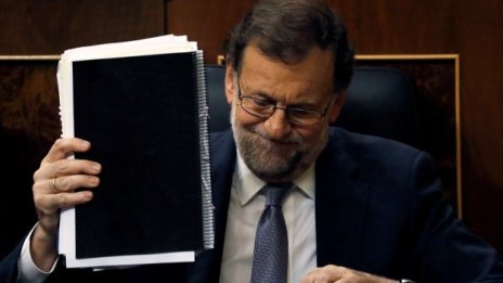 Испанските социалисти решиха да дадат път на кабинет на малцинството