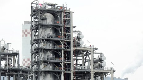 Пазарът на възобновяеми химикали ще надхвърли 500 млрд. долара до 2035 г.