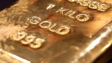 Златото се насочва към най-добрата си седмица от 14 месеца насам