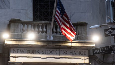 Митата на Тръмп се завръщат: Ще се сринат ли акциите отново?