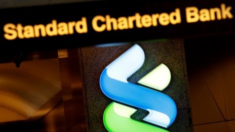 Standard Chartered предупреди за рискове пред бизнеса ѝ заради търговските войни