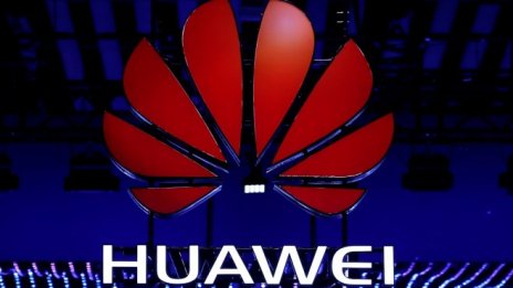 Великобритания става все по-подозрителна към Huawei