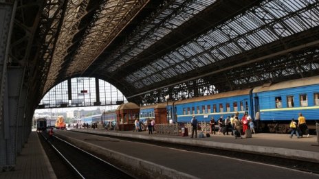 Украйна се готви да спре железопътната си връзка с Русия