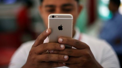 Apple има план как да  пробие в Индия след кошмарното си представяне там