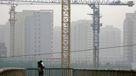 МВФ предупреди за опасност от "прегряване" на пазара на имоти в Китай