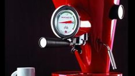 Bugatti прави кафе