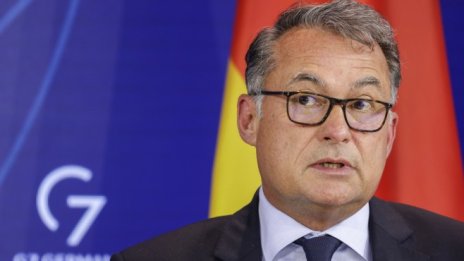 Не думай, Шерлок!