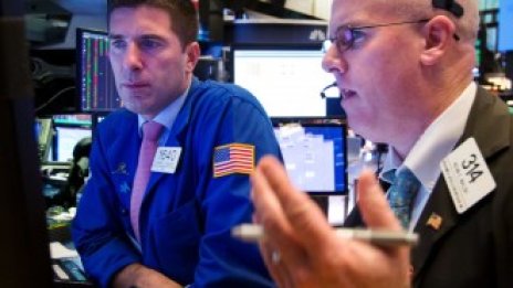 Wall Street започна сесията на червено в очакване на фискална подкрепа*