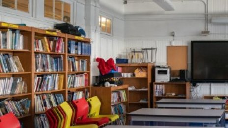 Как се справят училищата в Европа в условията на пандемия?