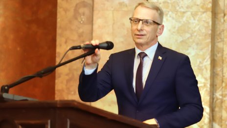 Денков: Депозираната оставка не е политическа игра, а спазване на дадена дума