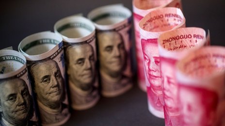 Китай купува почти всички руски енергоресурси в юани