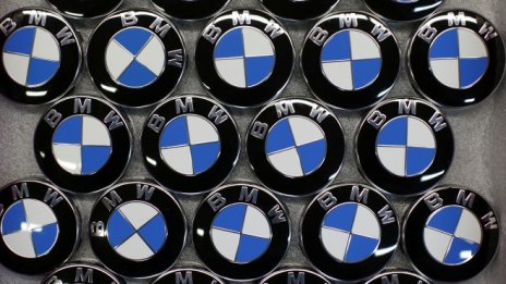 BMW предупреждава за 10-процентен спад на печалбата през 2019 г.