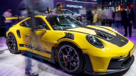 Porsche рязко понижава перспективите заради бавната електрификация на портфолиото