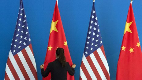 Китай нареди на своите рафинерии да не обръщат внимание на американските санкции