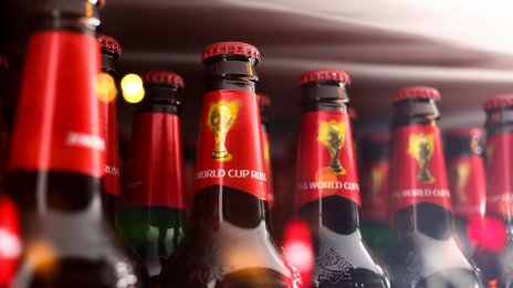 Консерватизмът на катарците срещу парти настроението на феновете, или как футболният алкохол ще завладее Катар