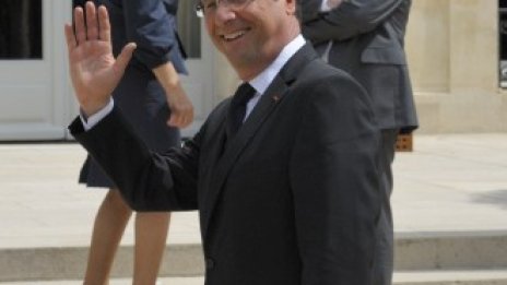 Франция повишава данъците за богатите и корпорациите