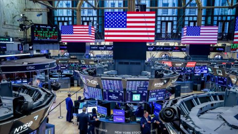 Dow се повишава с 400 пункта след новите данни за заетостта в САЩ*