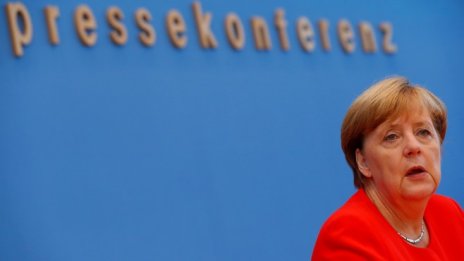 Меркел подкрепи идеята за финансов министър на еврозоната