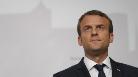 Късметът на Макрон с опозицията във Франция