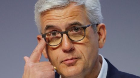 Изненадващо швейцарската ABB сменя директора си