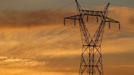 Производители и доставчици искат ново увеличение на цената на тока от 1 юли