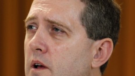 Джеймс Булард: Бих забавил програмата за вливане на ликвидност