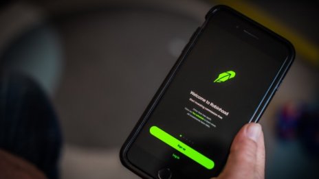 И Robinhood стана жертва на голяма хакерска атака