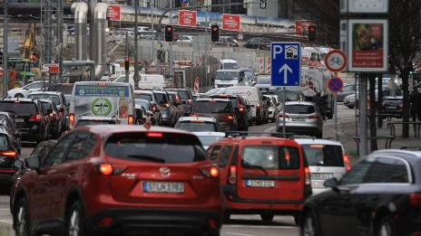 Великобритания може да тласне и други страни да облекчат мерките за автомобилите