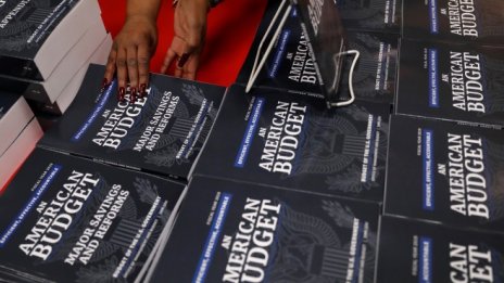 Белият дом готви небалансиран бюджет с прогноза за 3% икономически растеж