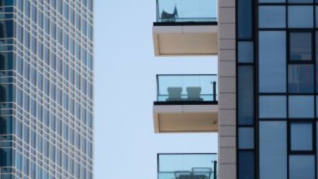 Трансграничните сделки в имотната индустрия в Европа са намалели през февруари