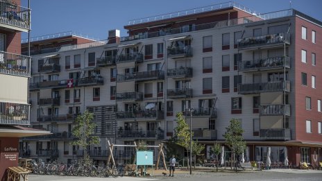 Непосилно скъпите жилища ще стопят населението на Европа наполовина