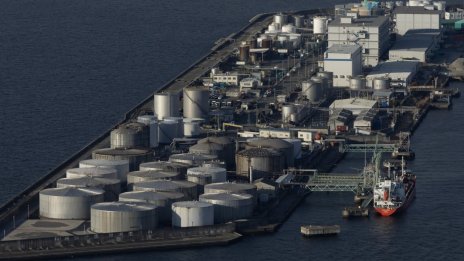 Цачев: Ескалацията в Близкия изток прави купувачите на суровини по-уверени