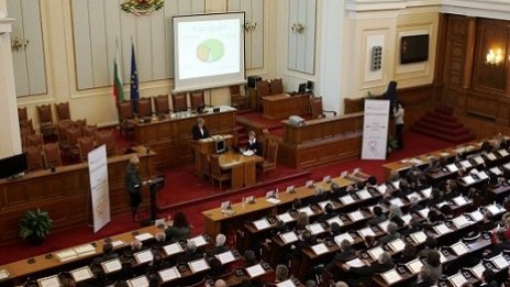 Вотът на недоверие срещу кабинета ще бъде внесен идната седмица