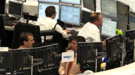 Водещите индекси в Европа затвориха на червена територия