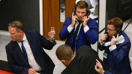 Страховете около икономиката на Китай помрачиха настроенията на борсите в Европа