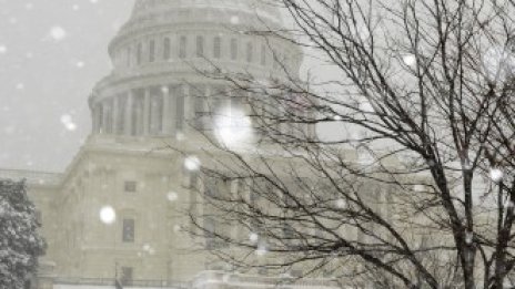 Fitch: САЩ могат да изгубят „ААА“ рейтинга си заради фискалната пропаст