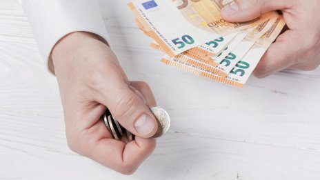 Богатството на домакинствата в България расте с най-бавния си темп от четири години