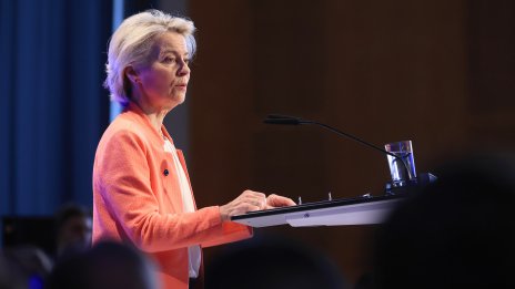 ЕС е готов да представи правни гаранции за заем за Украйна от 140 млрд. евро