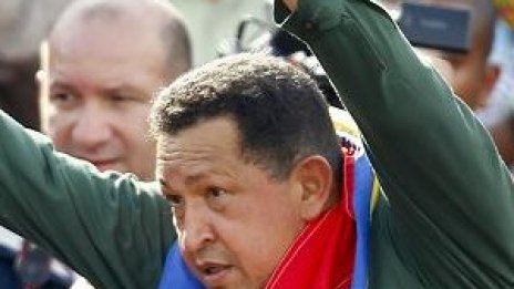 Чавес с нов ход срещу капитализма – прибира венецуелското злато у дома