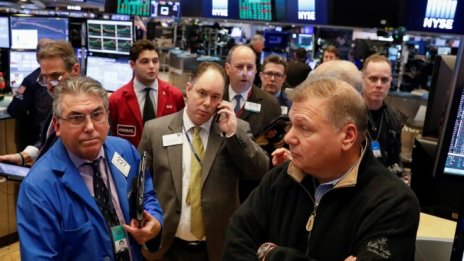 Wall Street отвори на червено след отговора на Китай срещу митата на САЩ*