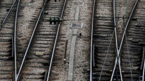 Франция в плен на стачки до края на юни