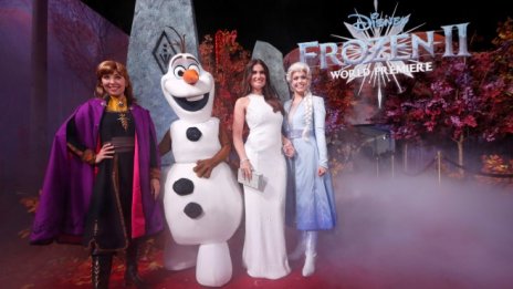 &bdquo;Замръзналото кралство 2&ldquo; поведе боксофис класацията отвъд Океана