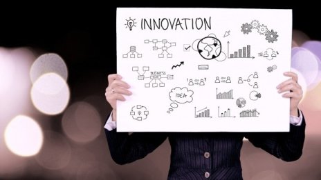 Външните експерти по иновационния фонд подписаха анекси за хонорарите си