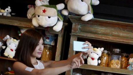 Xiaomi отвори първия си концептуален магазин в Хонконг